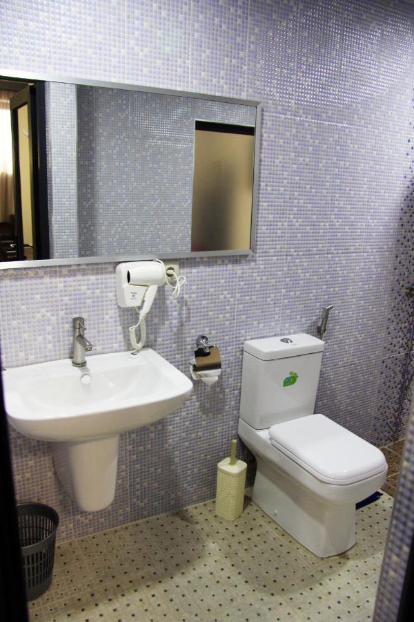 Nice Hotel Yerevan Luaran gambar
