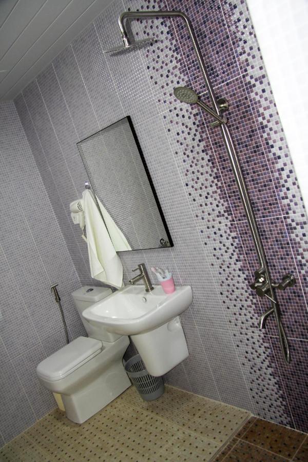 Nice Hotel Yerevan Luaran gambar